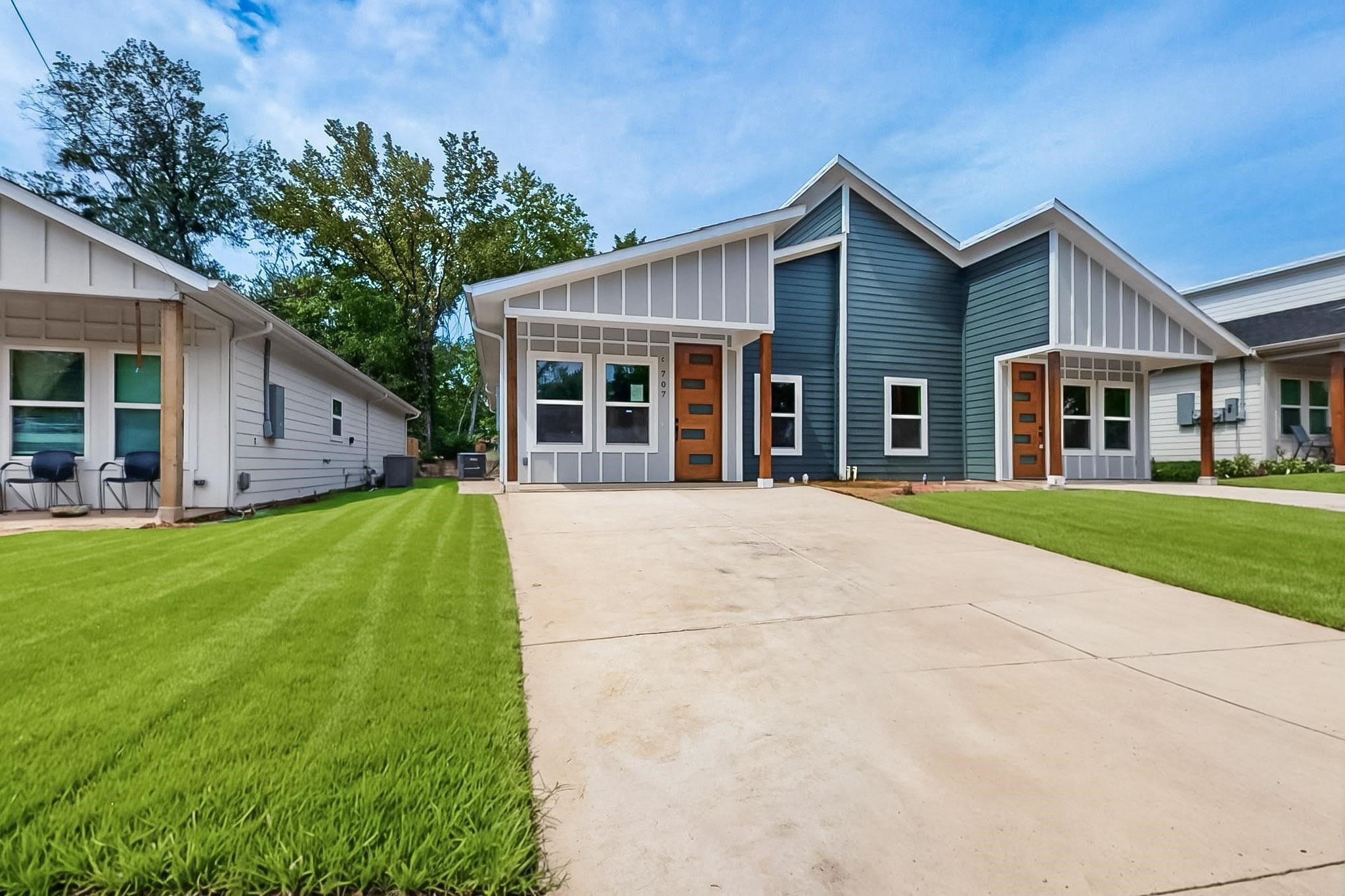 707 Fuller Street – photo 1 of 12