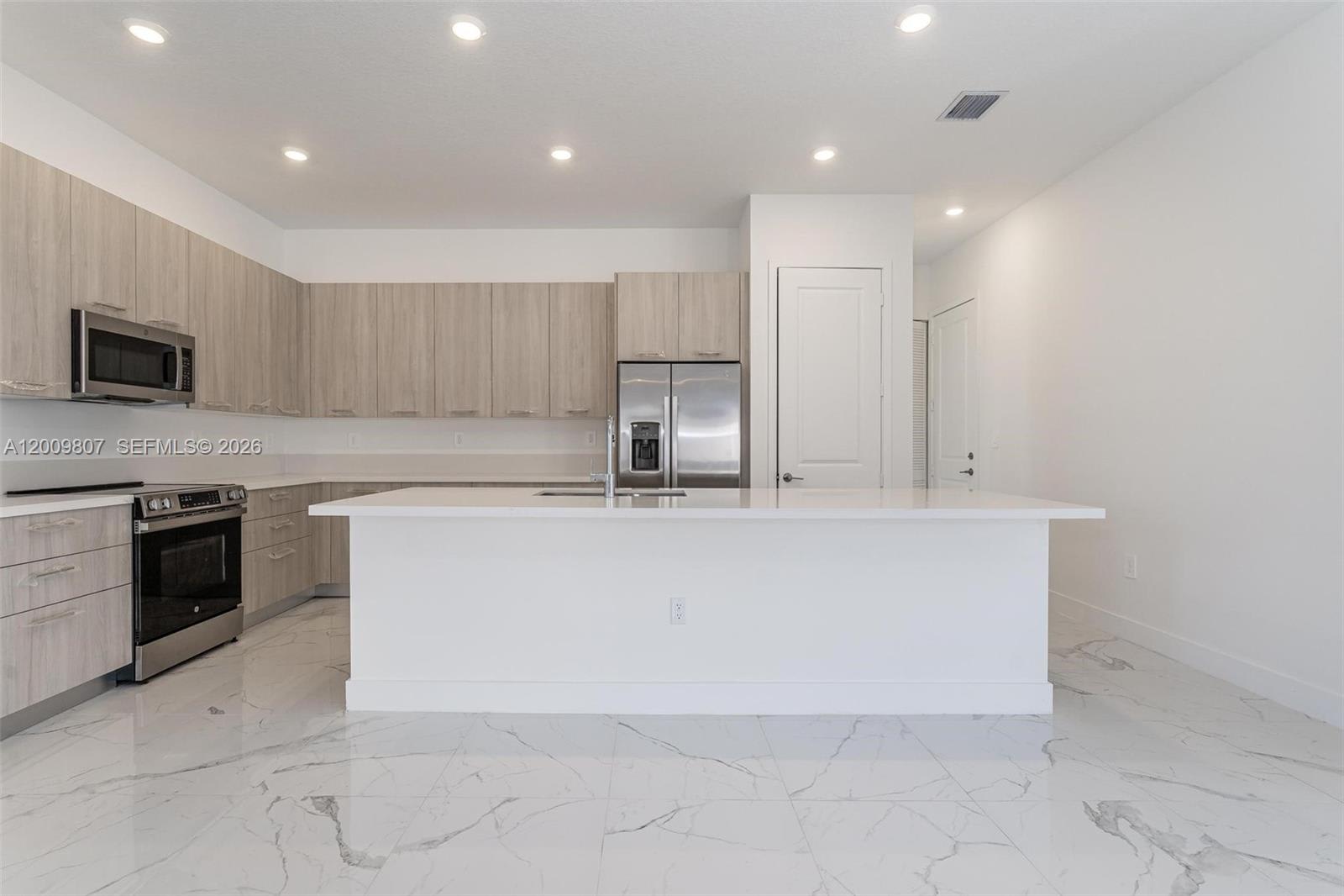 12259 Southwest 43rd Street – photo 1