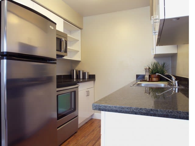 600 Whisman – photo 1 of 8