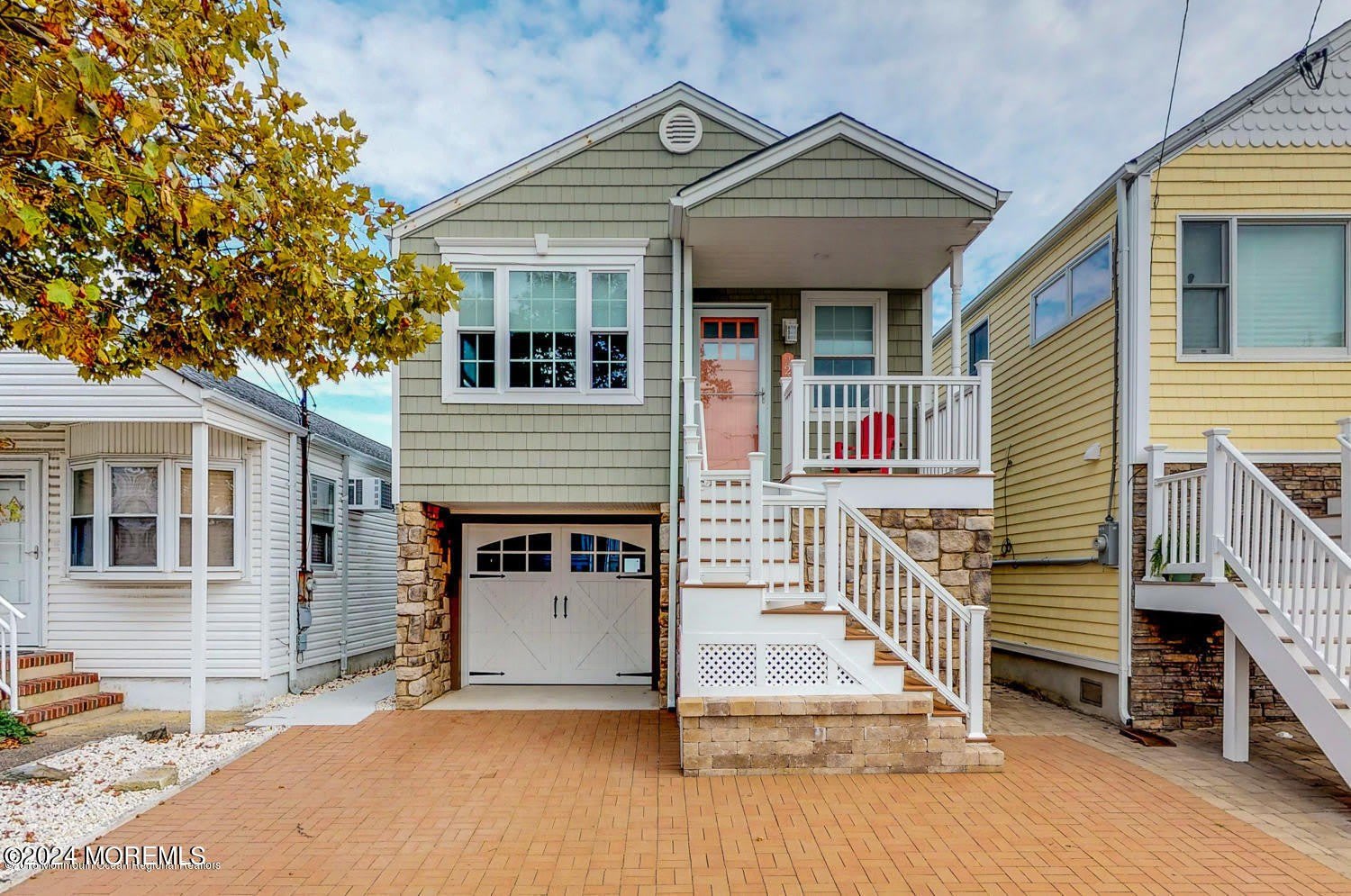 222 Hiering Avenue – photo 1 of 13
