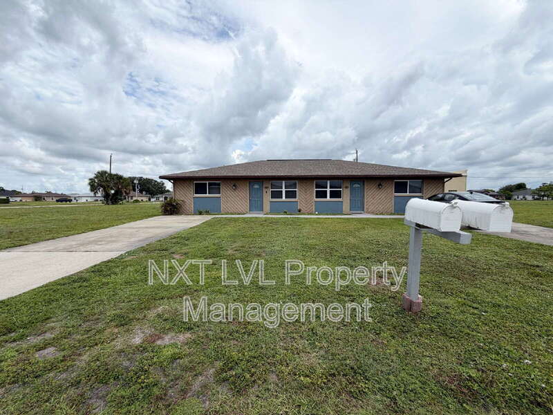 1005 NE 8th Ter – photo 1
