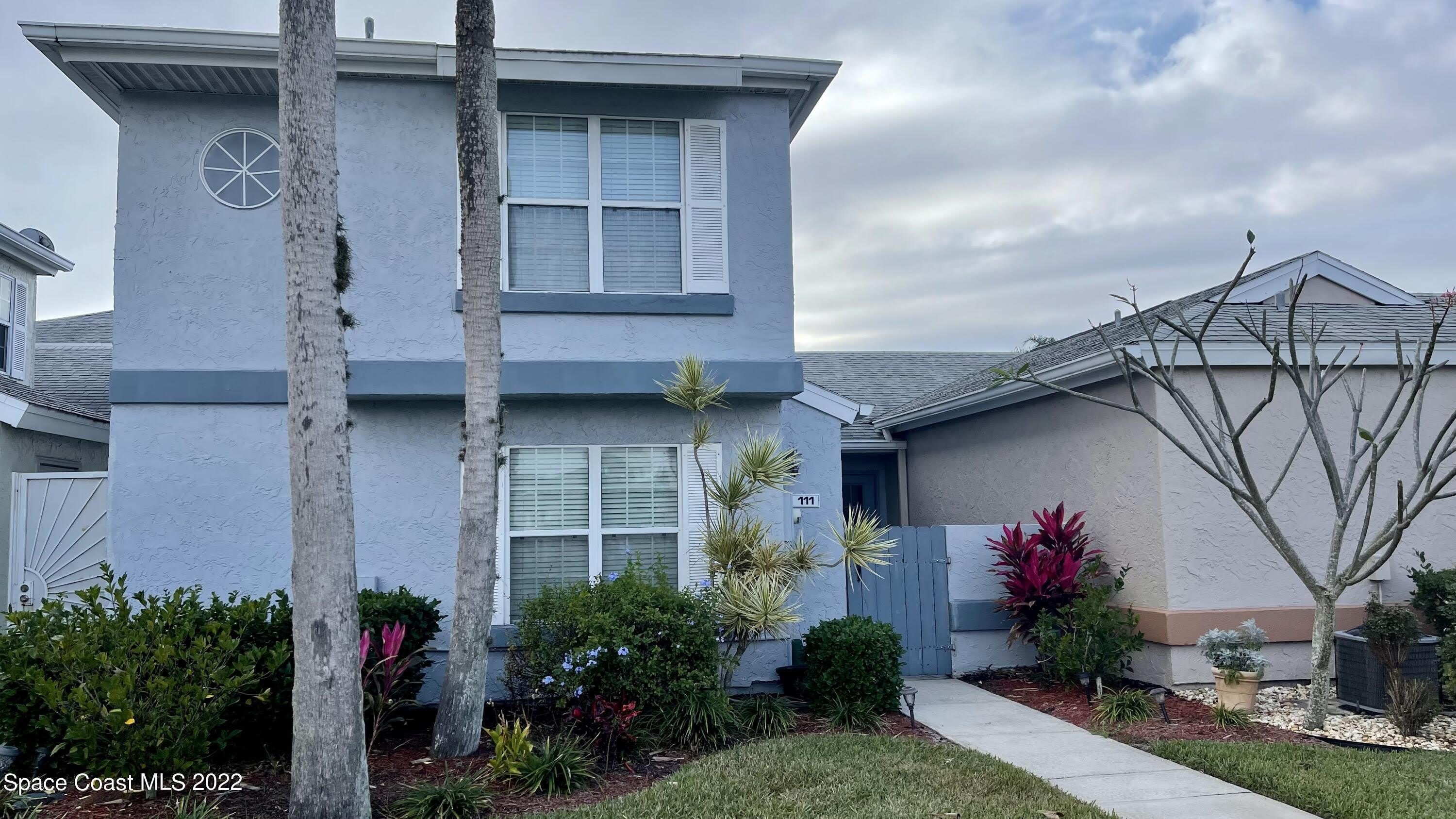 1425 Malibu Circle NE – photo 1