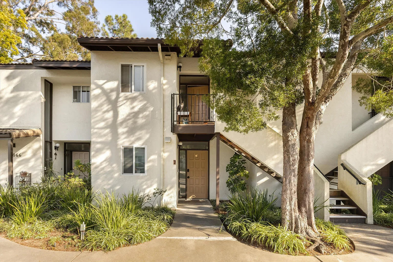 1066 Miramonte Dr Apt 2 – photo 1 of 14