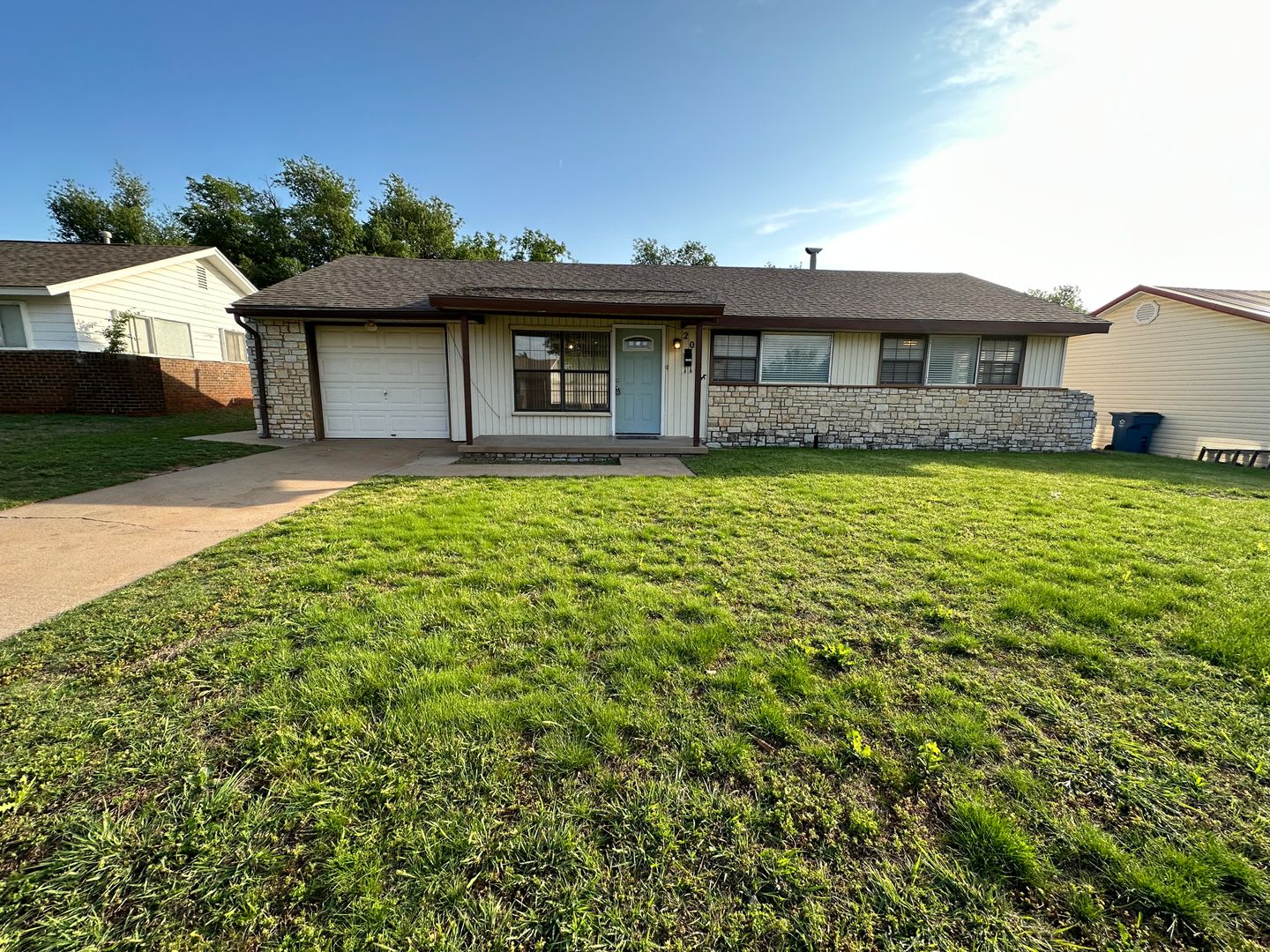 3 Bedroom 1 Bath 1 Car Garage House – photo 1