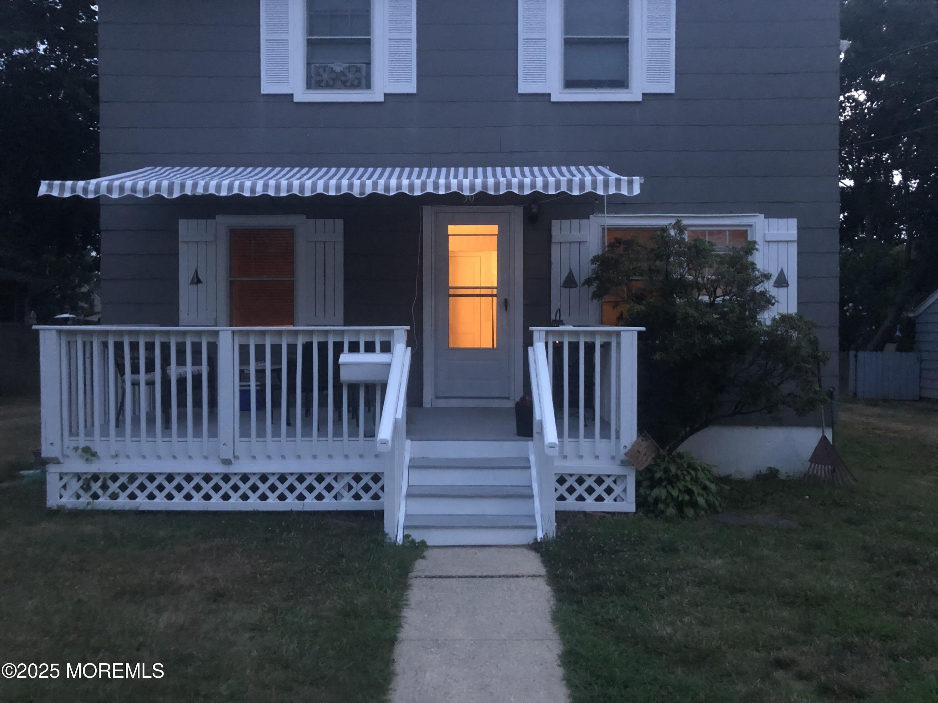 30 Borden Street – photo 1 of 14
