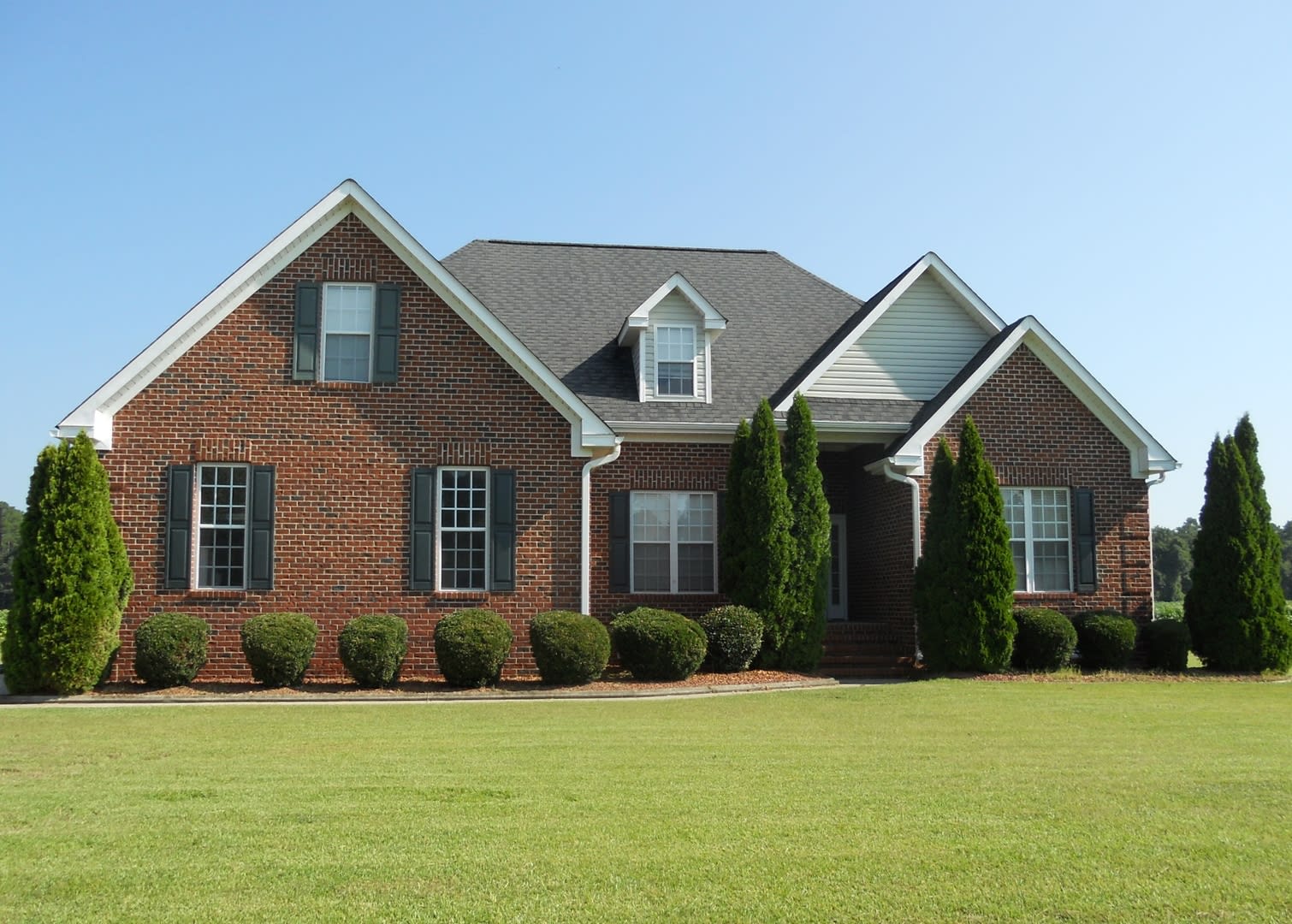 409 Pointe Drive – photo 1 of 16