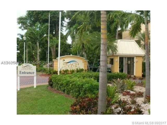 9351 FONTAINEBLEAU BL – photo 1