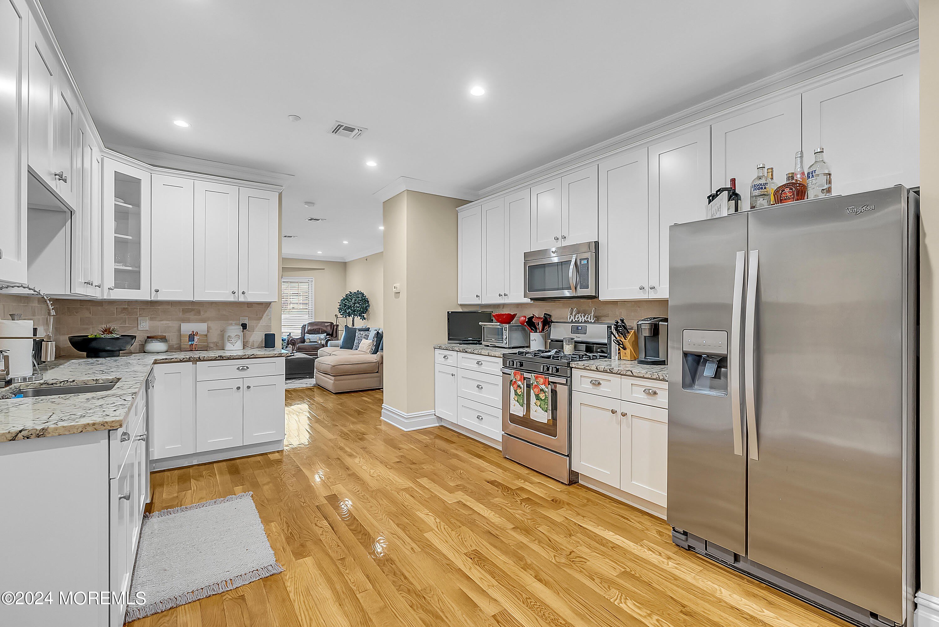 564 Sairs Avenue – photo 1