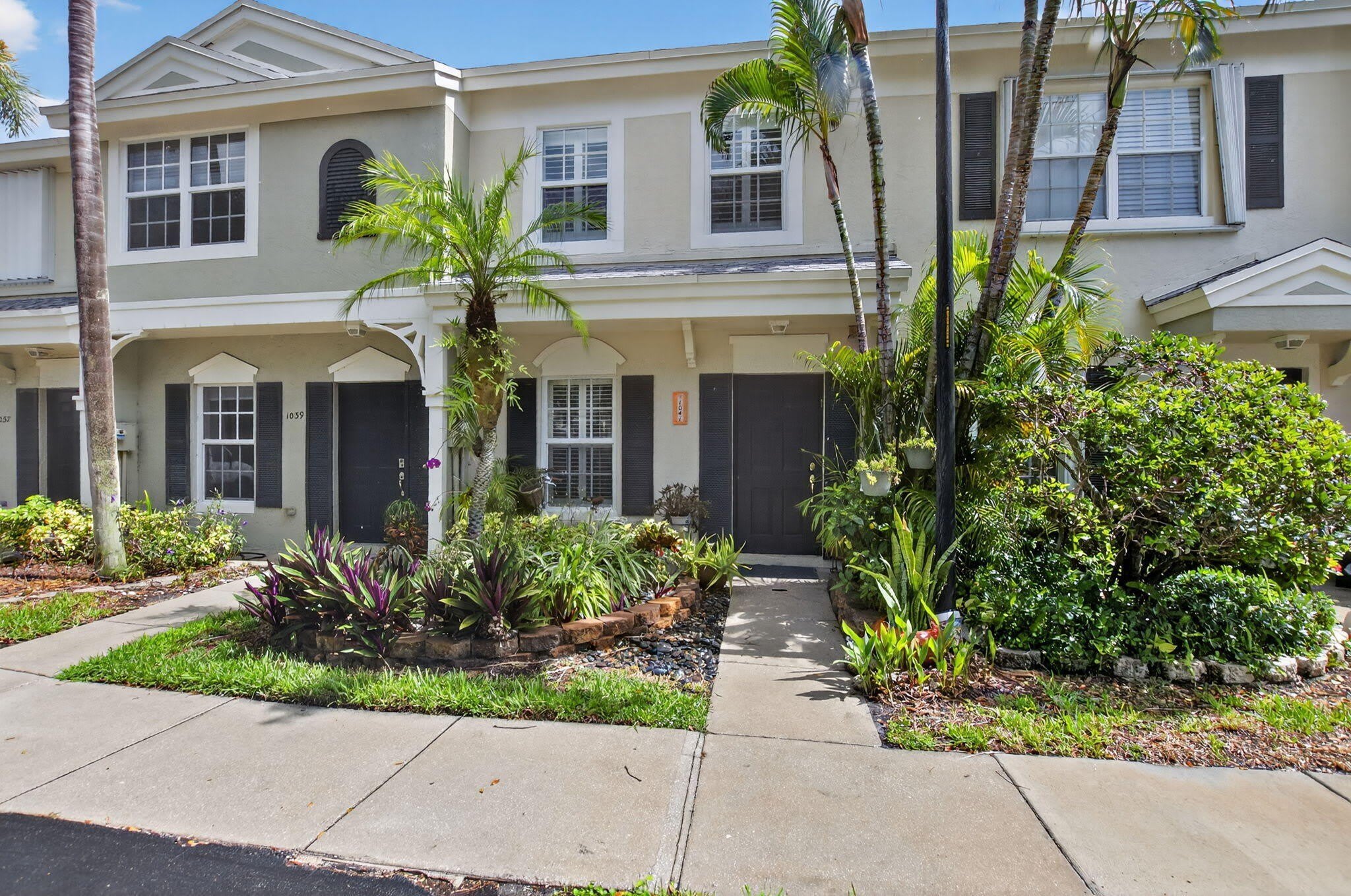 1041 Kokomo Key Lane – photo 1