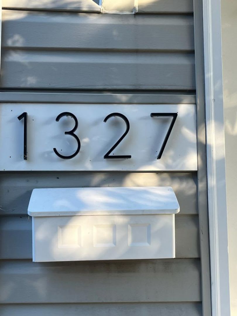Beautifully Renovated Two Bedroom Highlands Home – photo 1