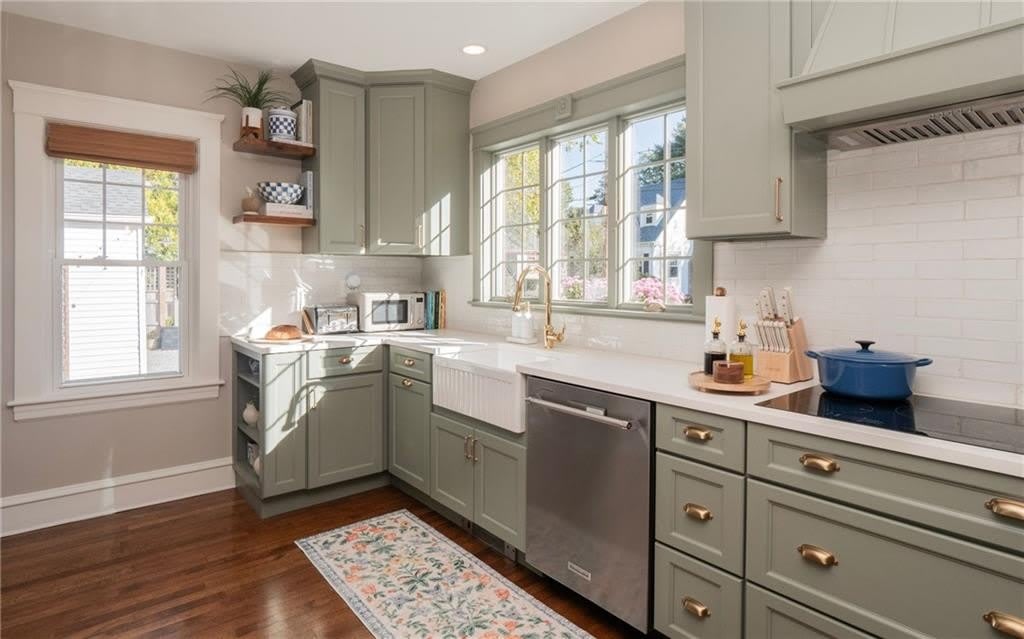 26 Vernon Avenue – photo 1