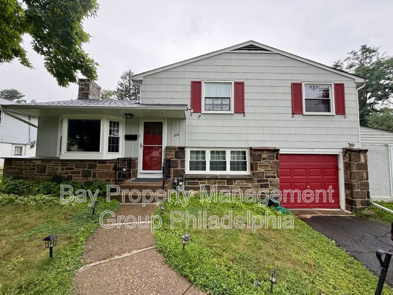 300 Winding Way – photo 1