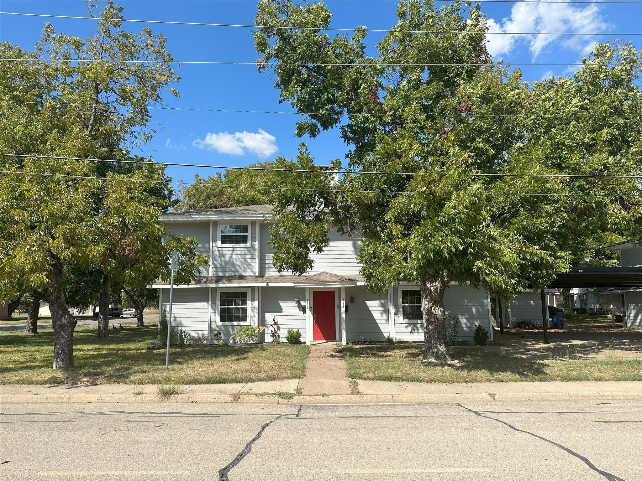 204 E Rucker Street – photo 1 of 25