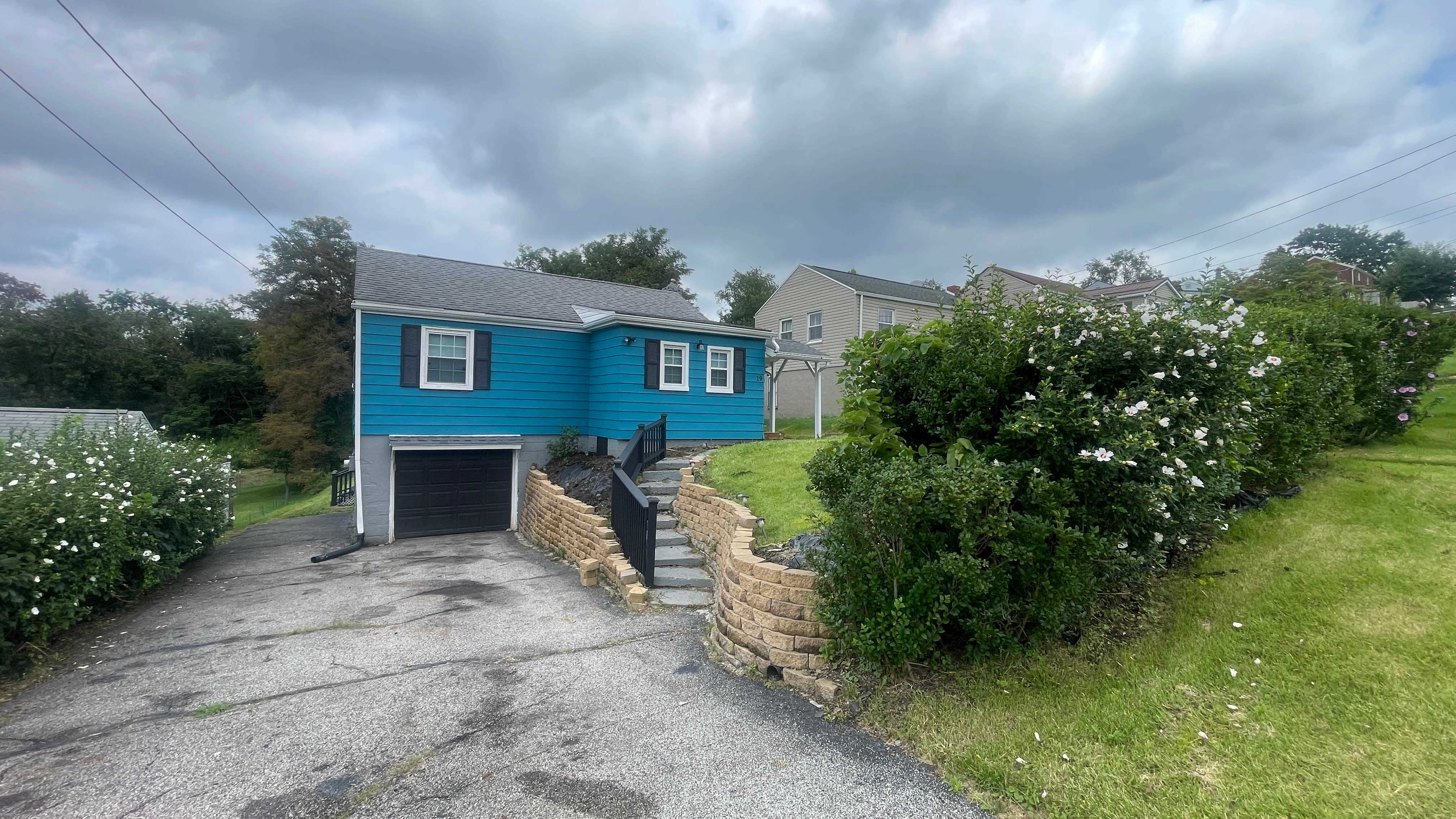 19 Virginia Dr – photo 1 of 20