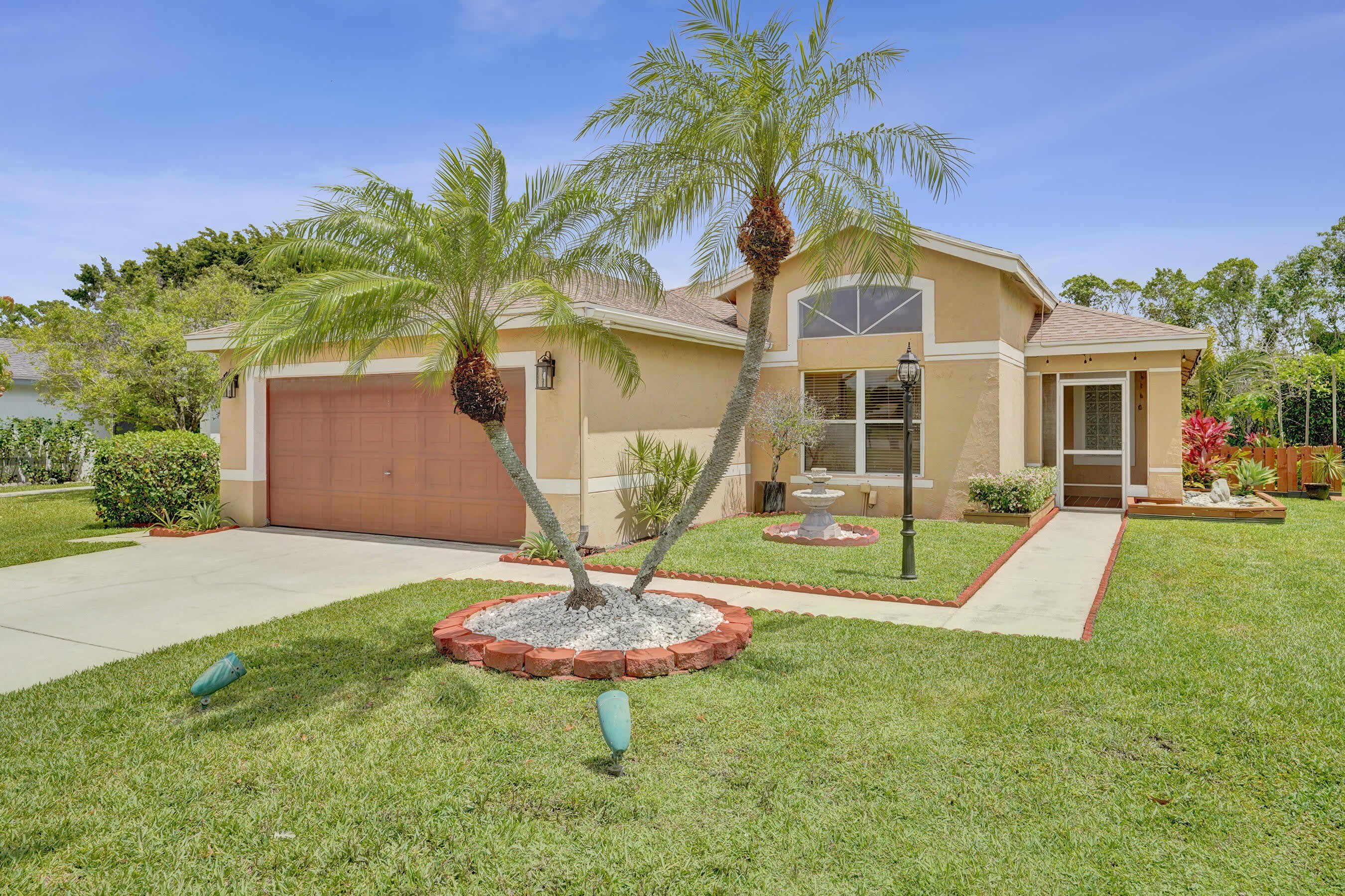 6817 Barnwell Drive – photo 1