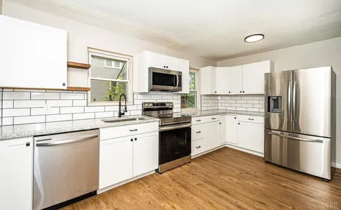 2712 Memorial Avenue – photo 1
