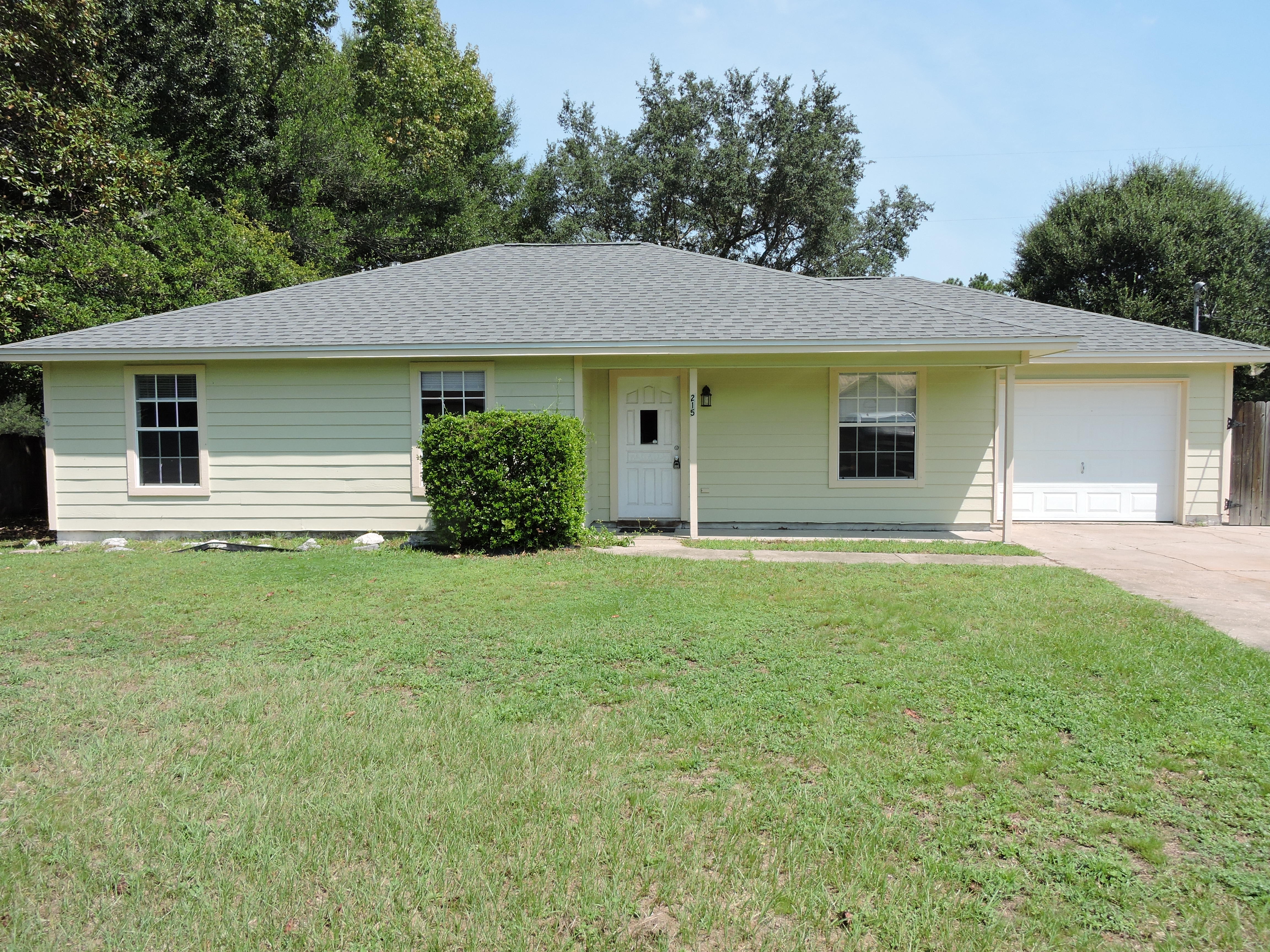 215 Grand Prix Dr – photo 1 of 96