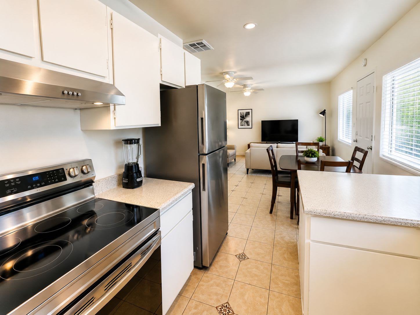 52960 Avenue Obregon – photo 1 of 8