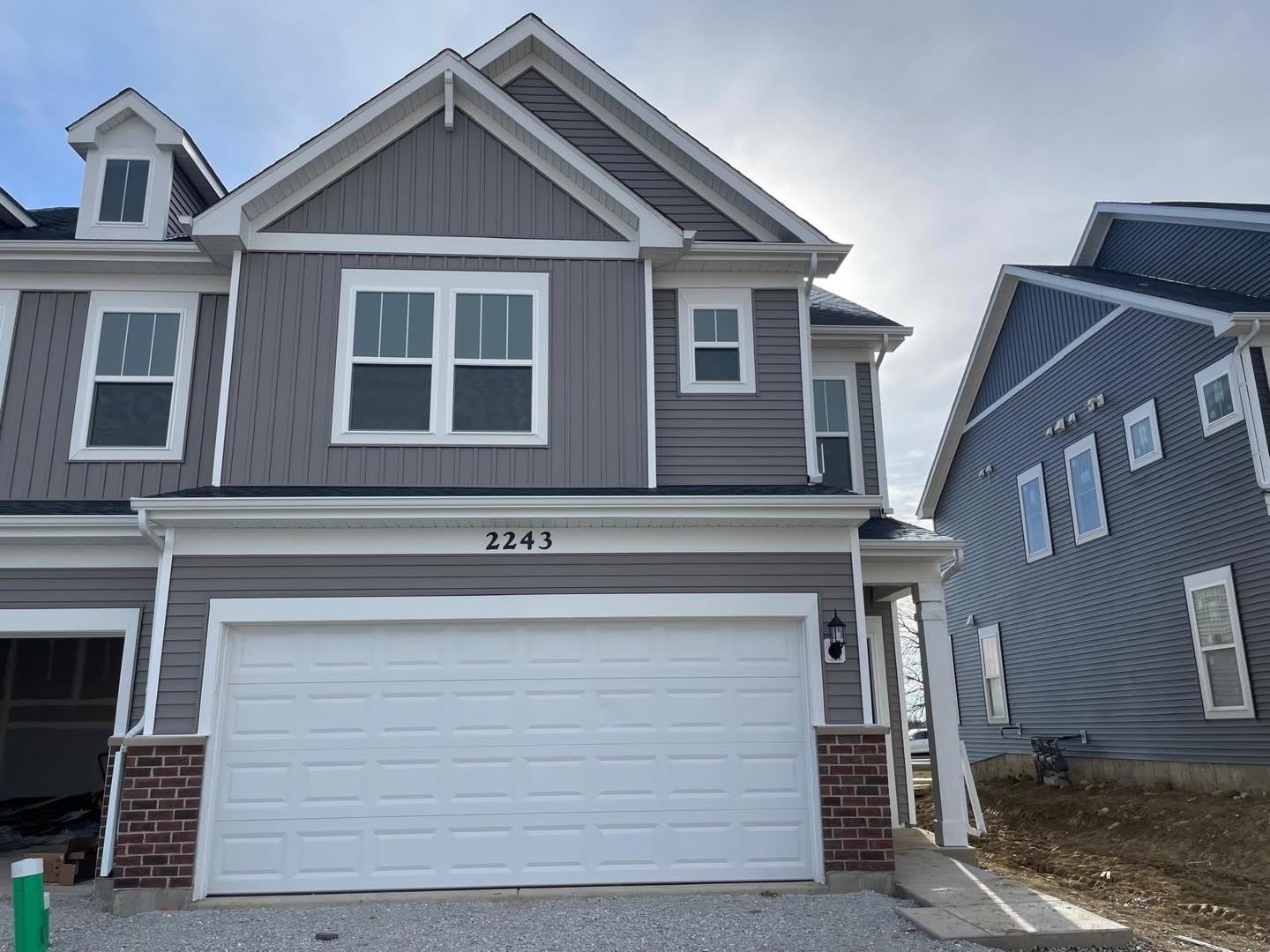 2243 Horseshoe Circle – photo 1 of 257