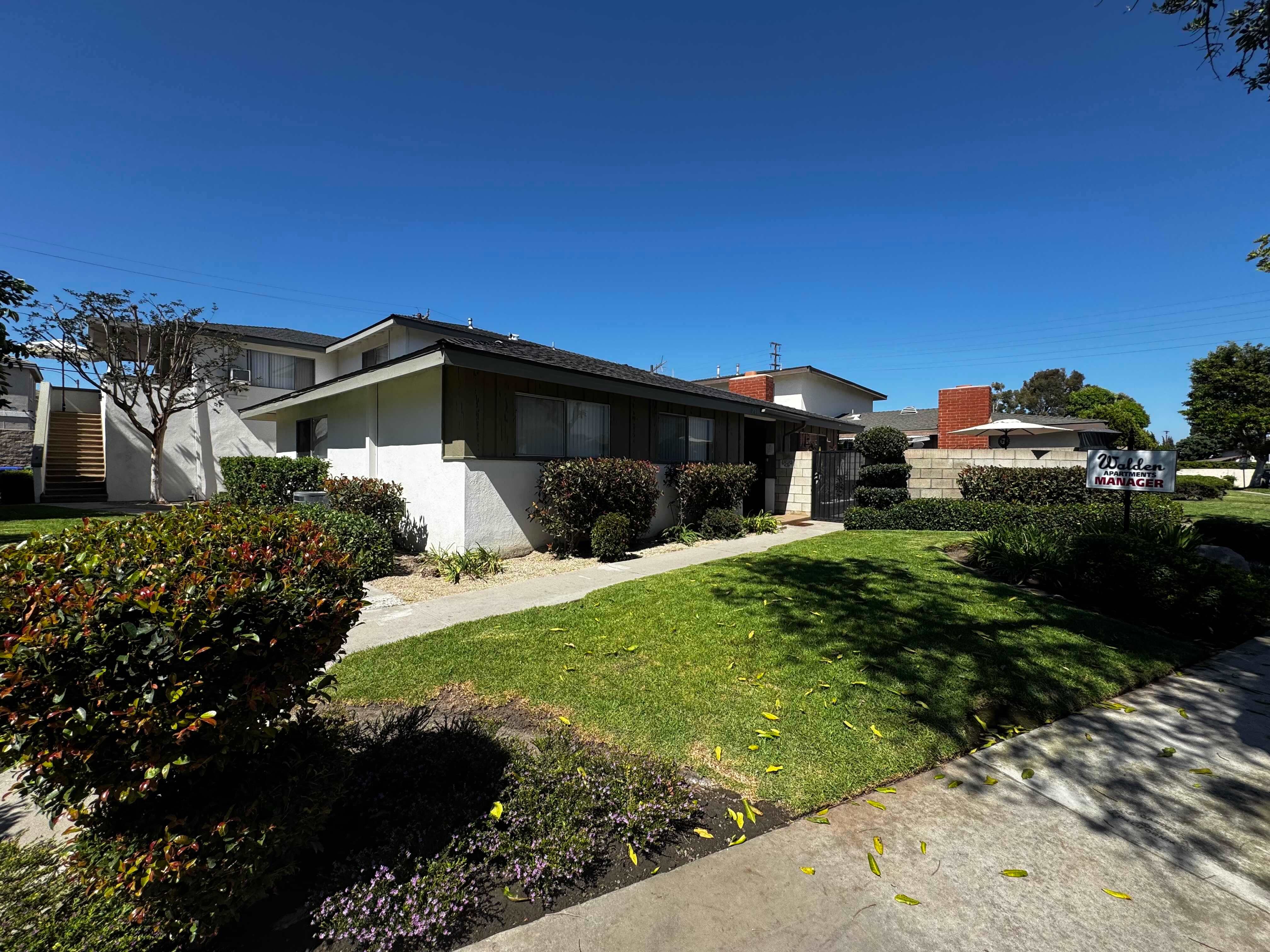 8542 Emerson Circle – photo 1