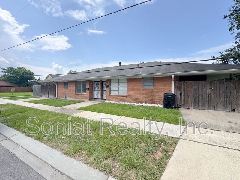 3400 Elysian Fields – photo 1