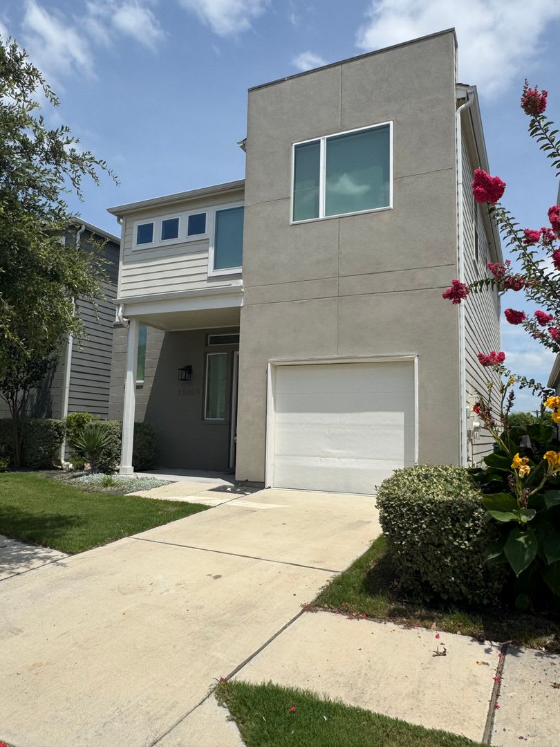 3 BR/2.5BA – photo 1