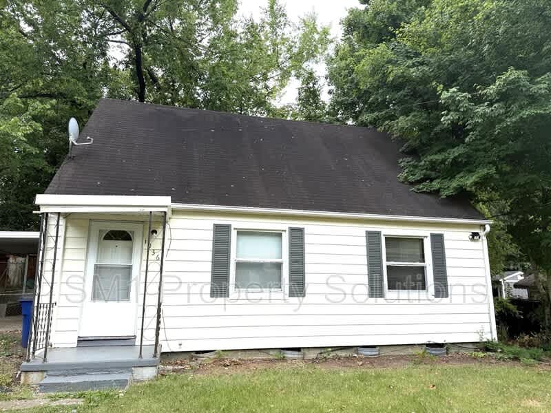 1036 Nancy Lane Southeast – photo 1