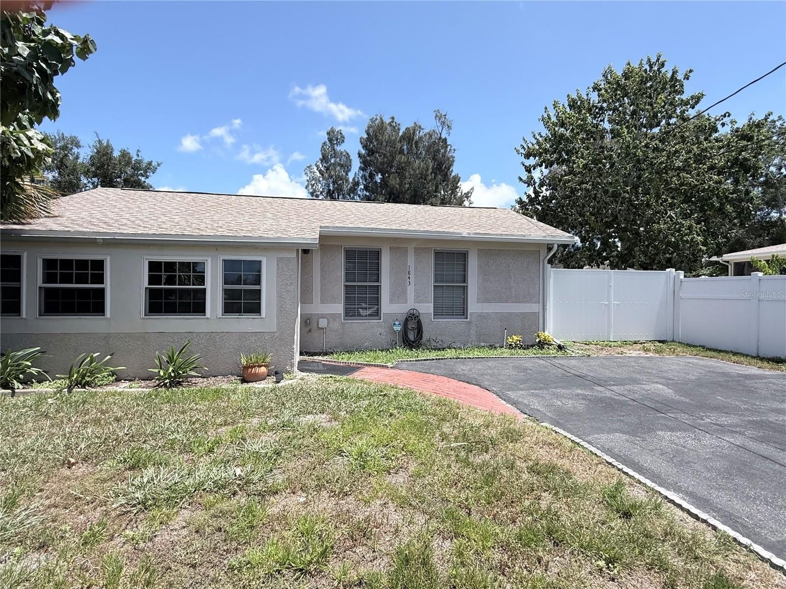 1843 N WASHINGTON Avenue – photo 1