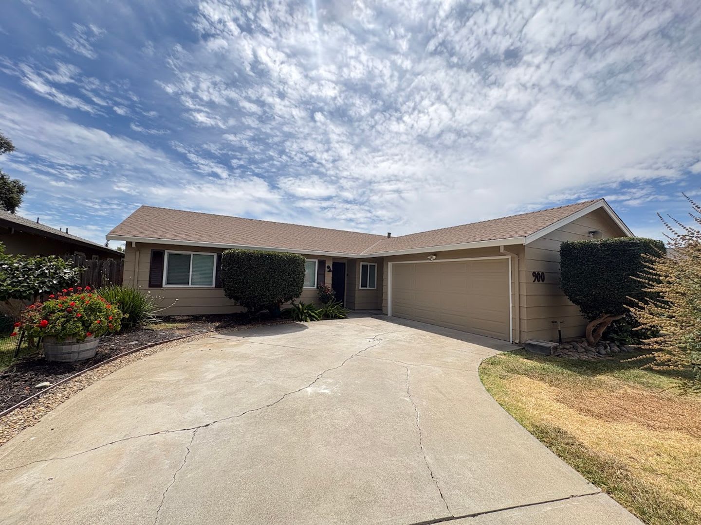 3 Bedroom, 2 Bathroom Galt Home – photo 1 of 18