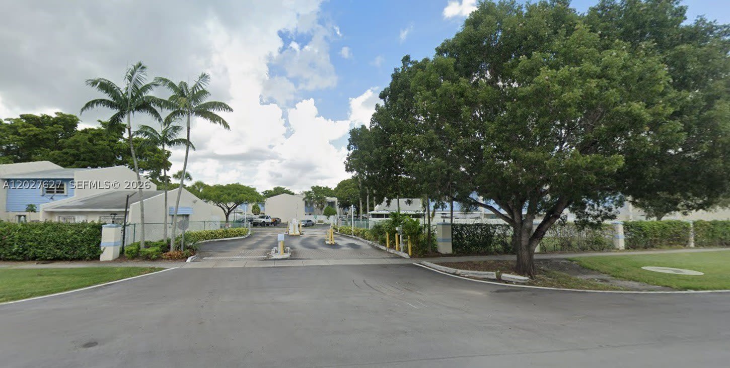 22317 SW 103rd Ave – photo 1