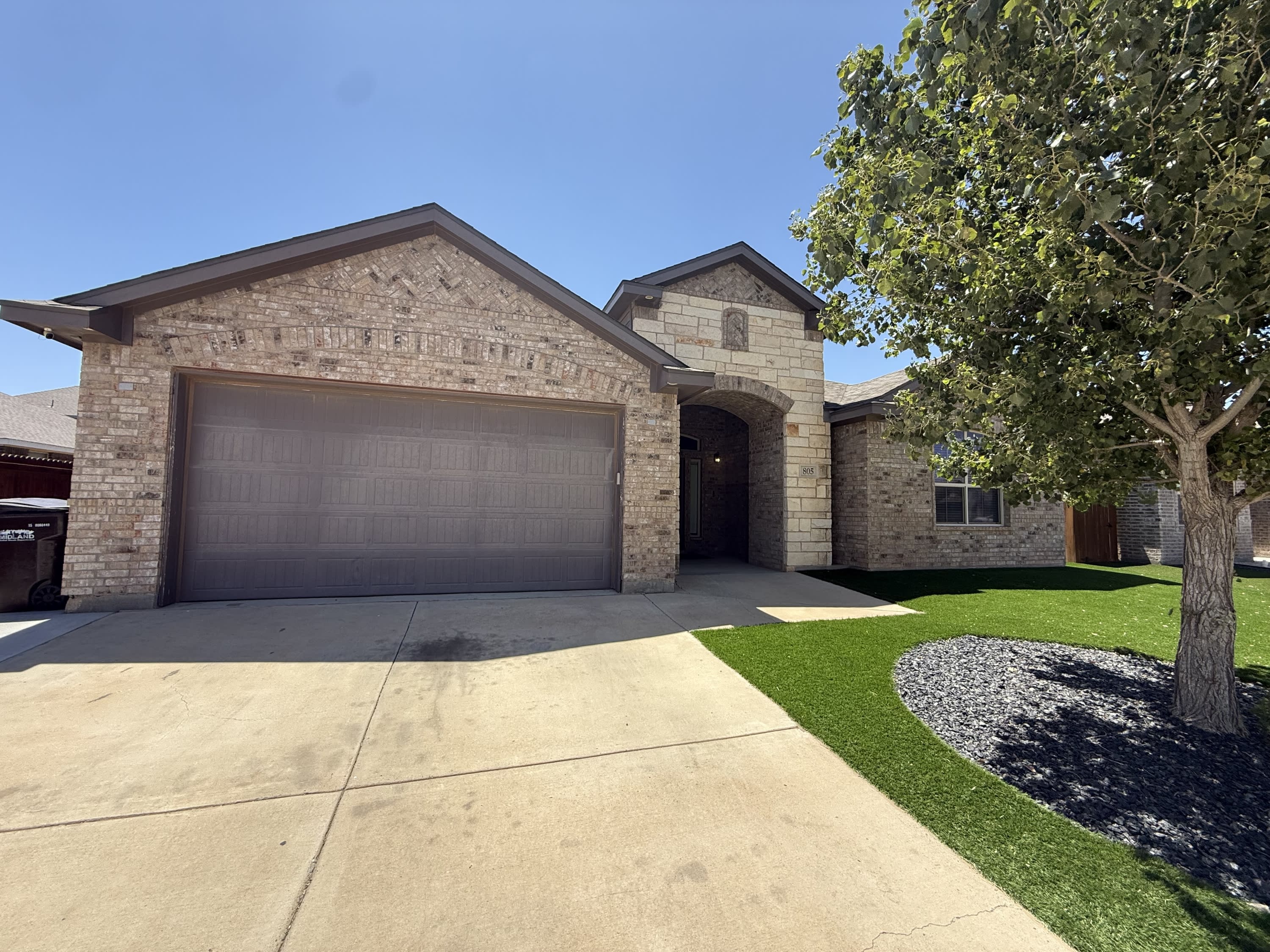 805 Gallantry Lane – photo 1