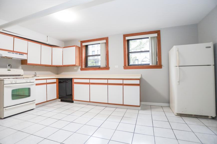 1342 West Foster – photo 1