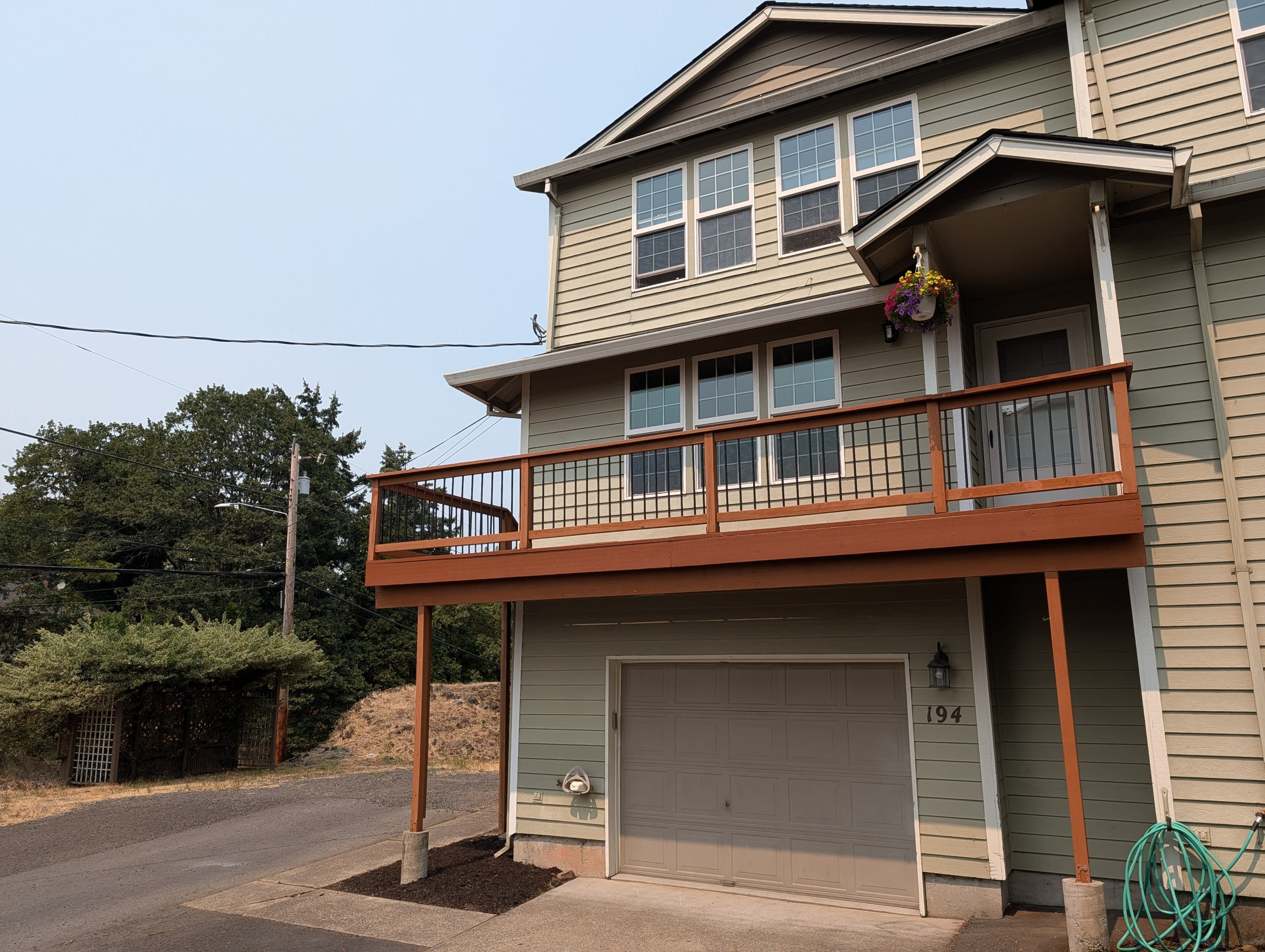 194 South 12th Street – photo 1 of 16