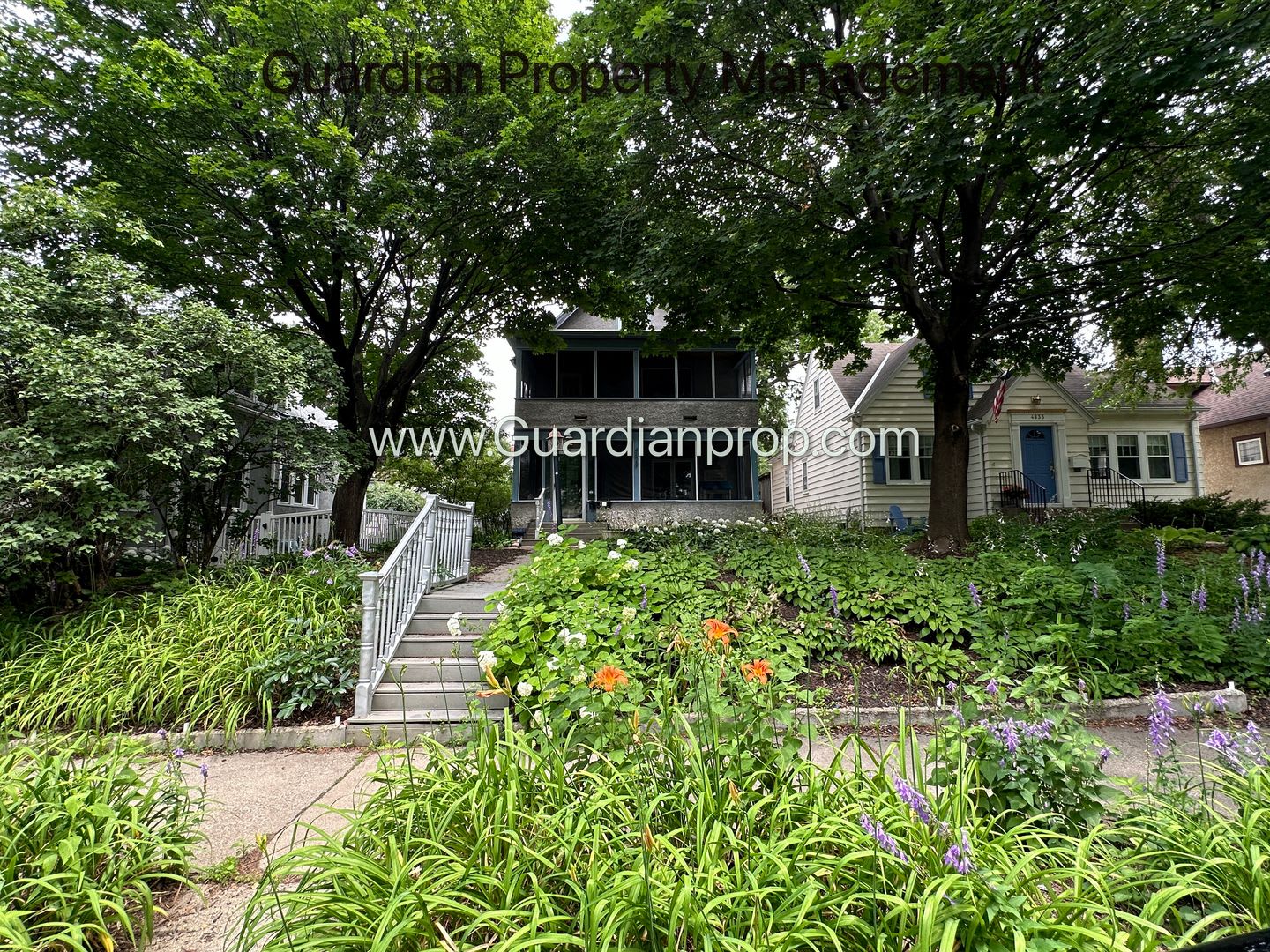 Linden Hills Upper Level Duplex, Sunroom, In Unit Laundry, Dishwasher, Garage Space Included – photo 1 of 19