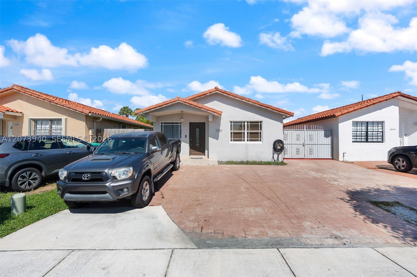 11259 NW 88th Ave – photo 1 of 12