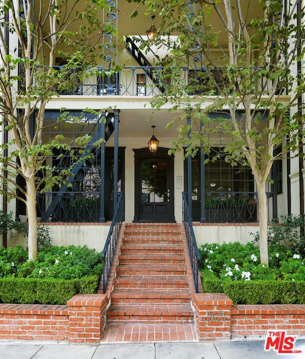 149 S Rodeo Dr – photo 1