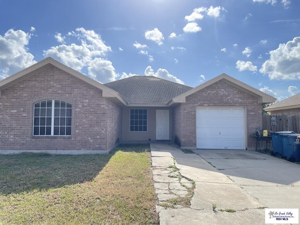 2816 AVILA ST. – photo 1