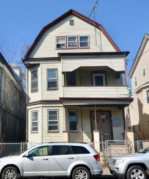 899 S 18Th St – photo 1