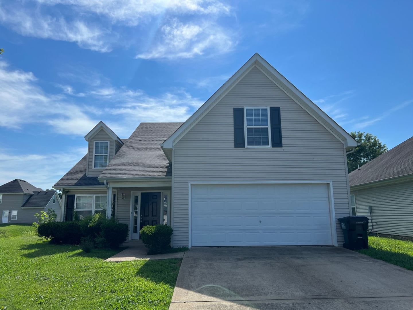 3Br 2 5B Home Office Study Bonus Room Located In Murfreesboro – photo 1 of 315