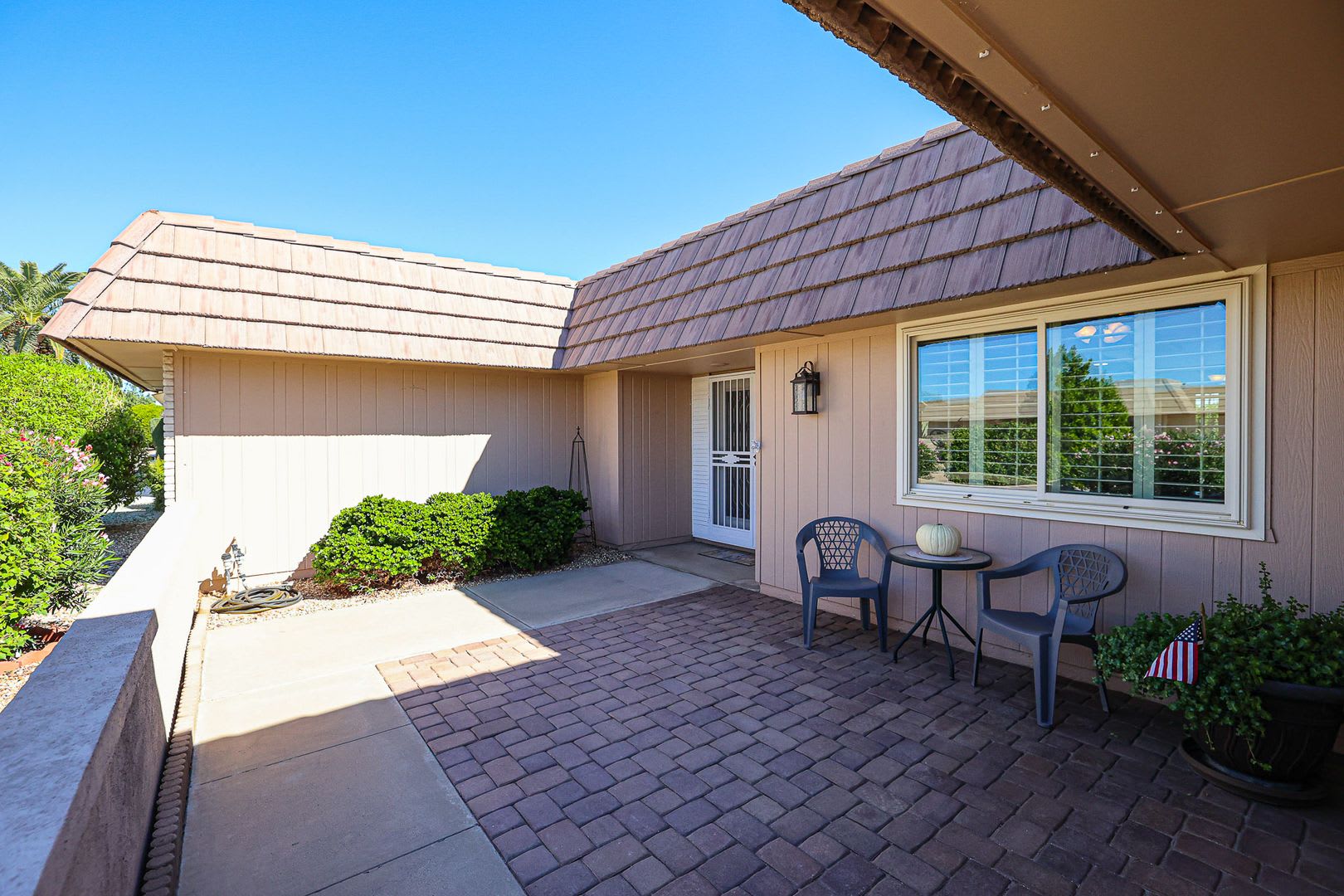 Large 2 Bedroom 55+ in Sun City – photo 1