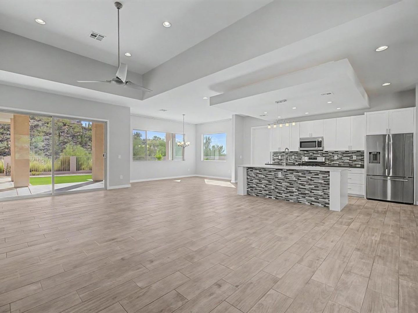 Desert Luxury Living in a Gated Community with Stunning Mountain Views! – photo 1