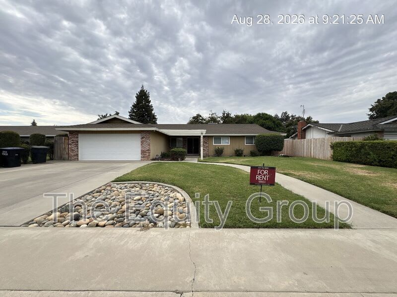 1009 W Laura – photo 1