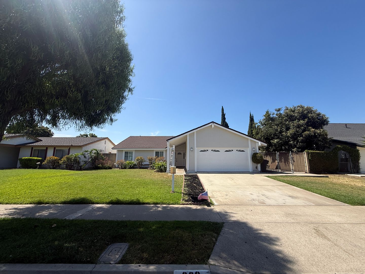 On Cul-De-Sac: 4 Bedroom 2 Bath Single Story Home – photo 1 of 18