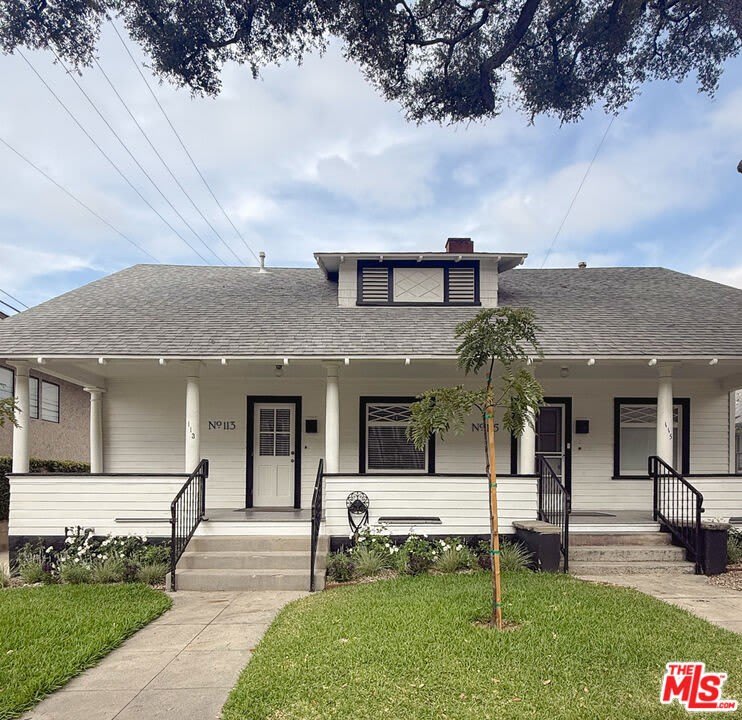 113 N Ivy Ave – photo 1