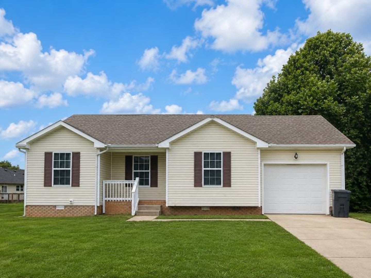 3 Bed 2 Bath Ranch home located close to post! – photo 1