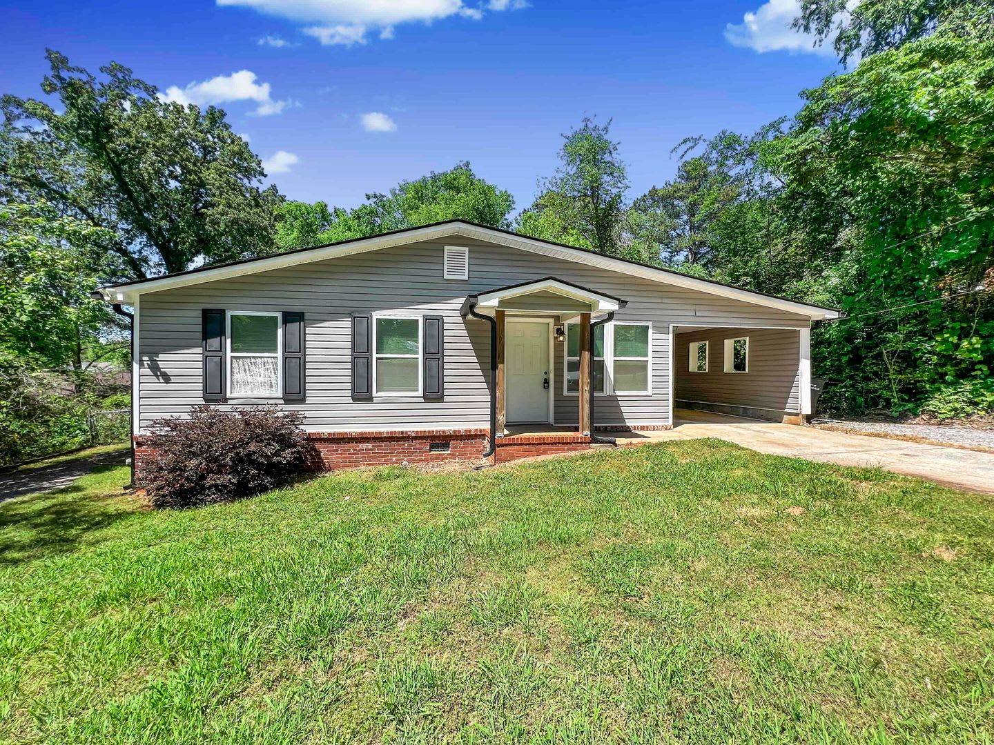 Fantastic Like New 3 BR/1 BA Ranch in Cartersville! – photo 1
