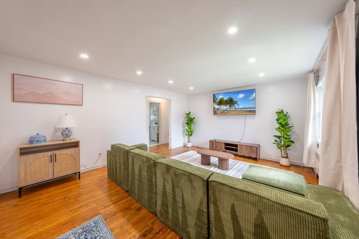 810 Walnut St – photo 1
