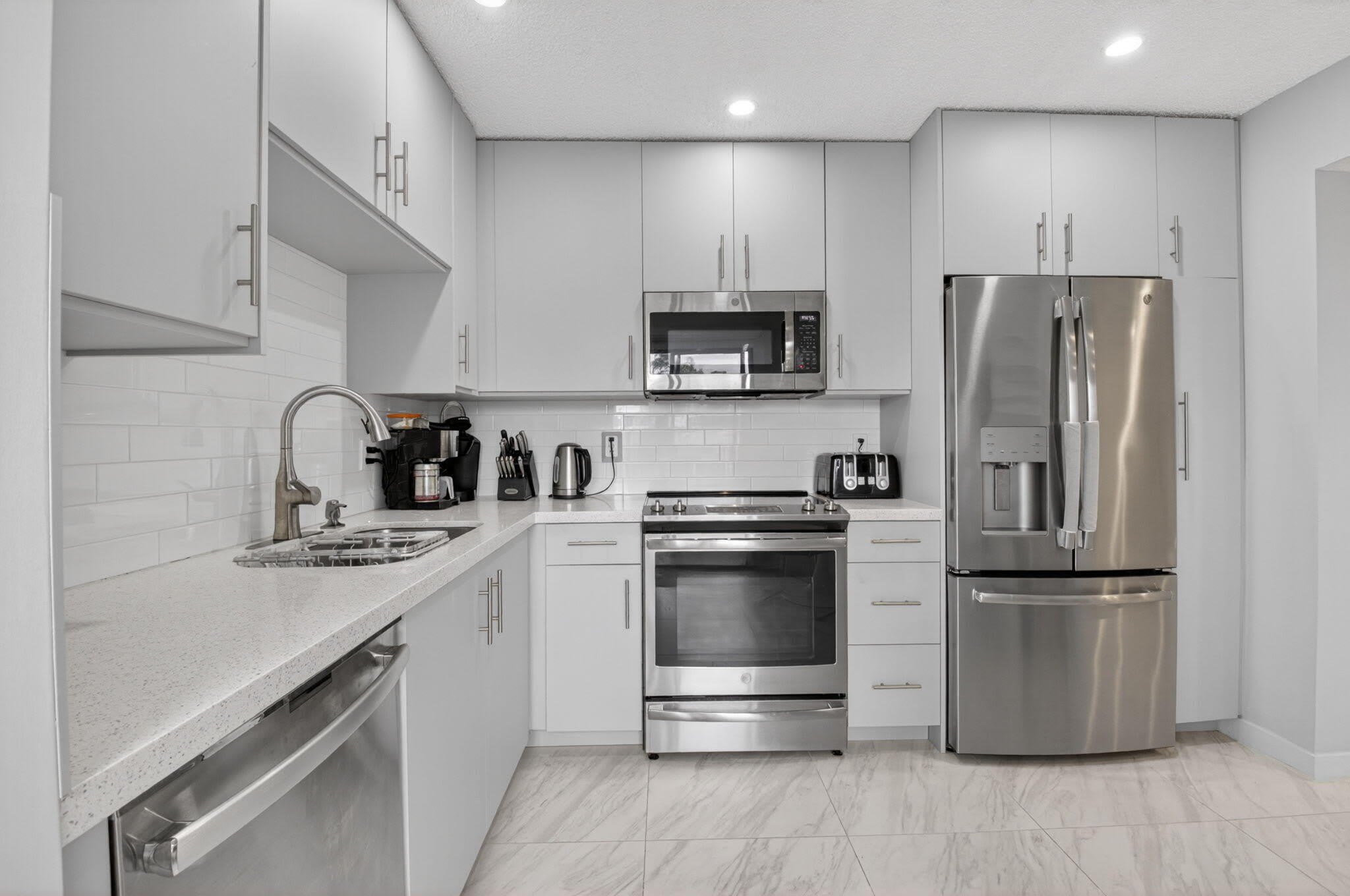 7563 Glendevon Lane – photo 1
