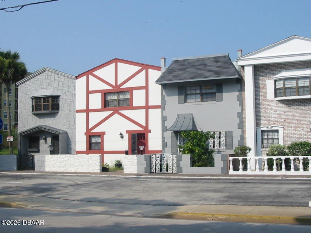 625 N Halifax Avenue – photo 1