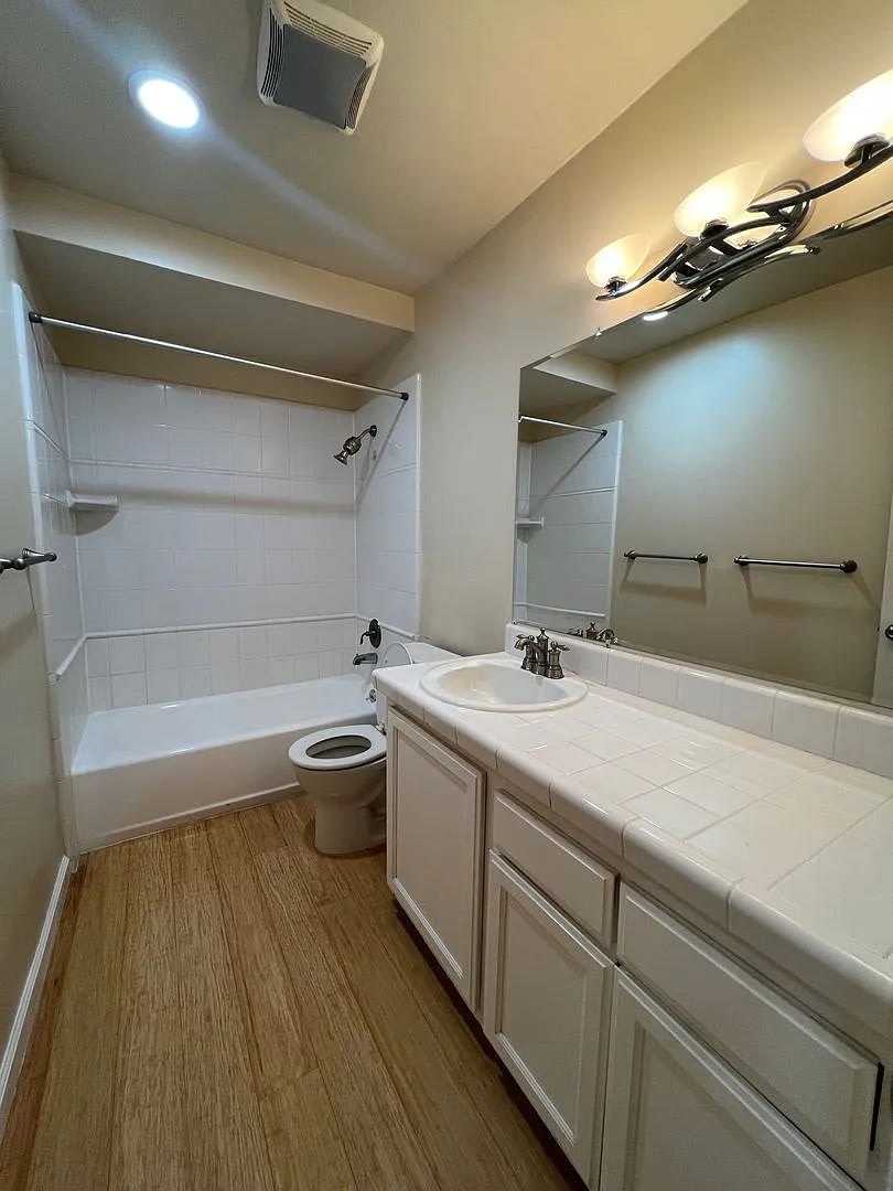 1750 Halford Ave Apt 114 – photo 1 of 12